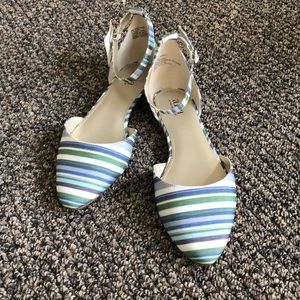 Cute…flat summer shoes